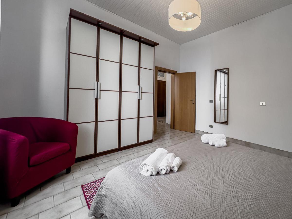 Realkasa Carracci Apartment Bologna Esterno foto