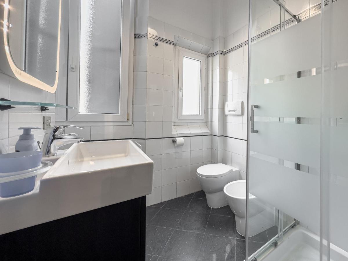 Realkasa Carracci Apartment Bologna Esterno foto